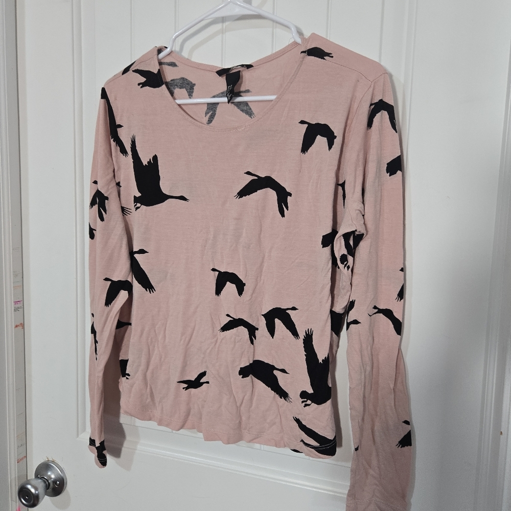 🖤 H&M Bird Print Long Sleeve Top | Size M | Blush Pink Minimalist Shirt